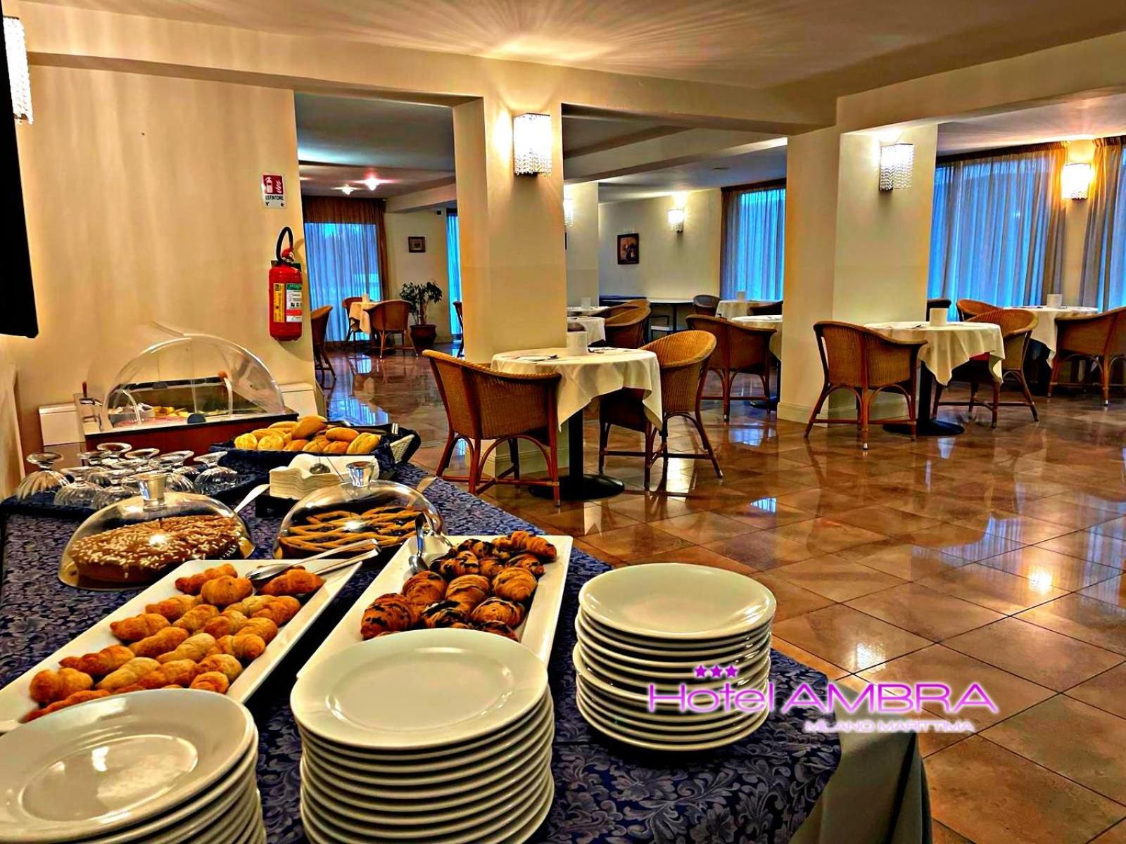 Hotel Ambra Milano Marittima Exterior foto