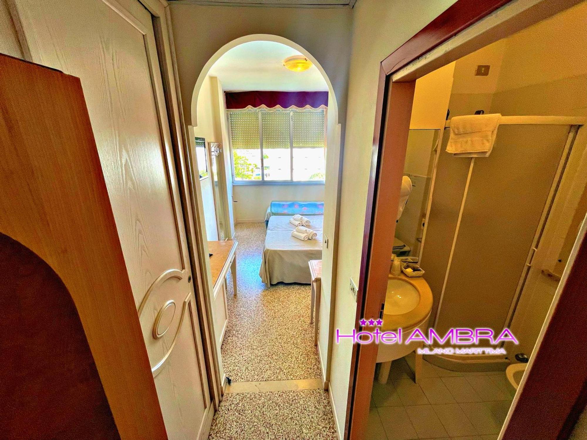 Hotel Ambra Milano Marittima Exterior foto